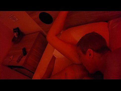 ❤️ Нойтон хөхөө долоож байна. Зовох mn.porn-93.ru
